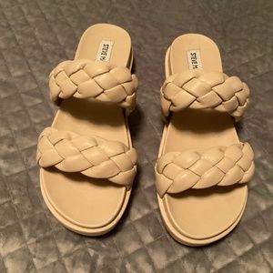 Steve Madden Size 7 Platform Cream Sandals